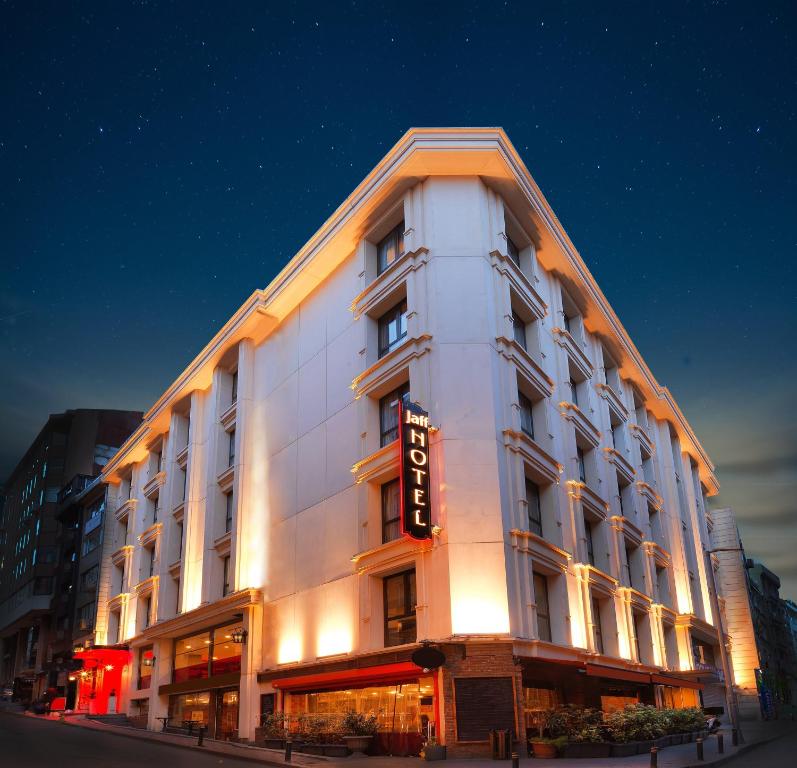 Jaff Hotels Nishantashi