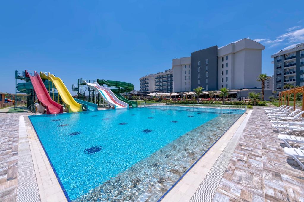 Palmora Lara Hotel