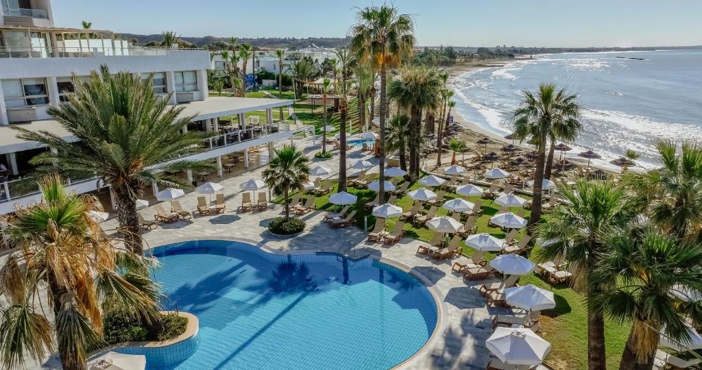 Golden Beach Hotel